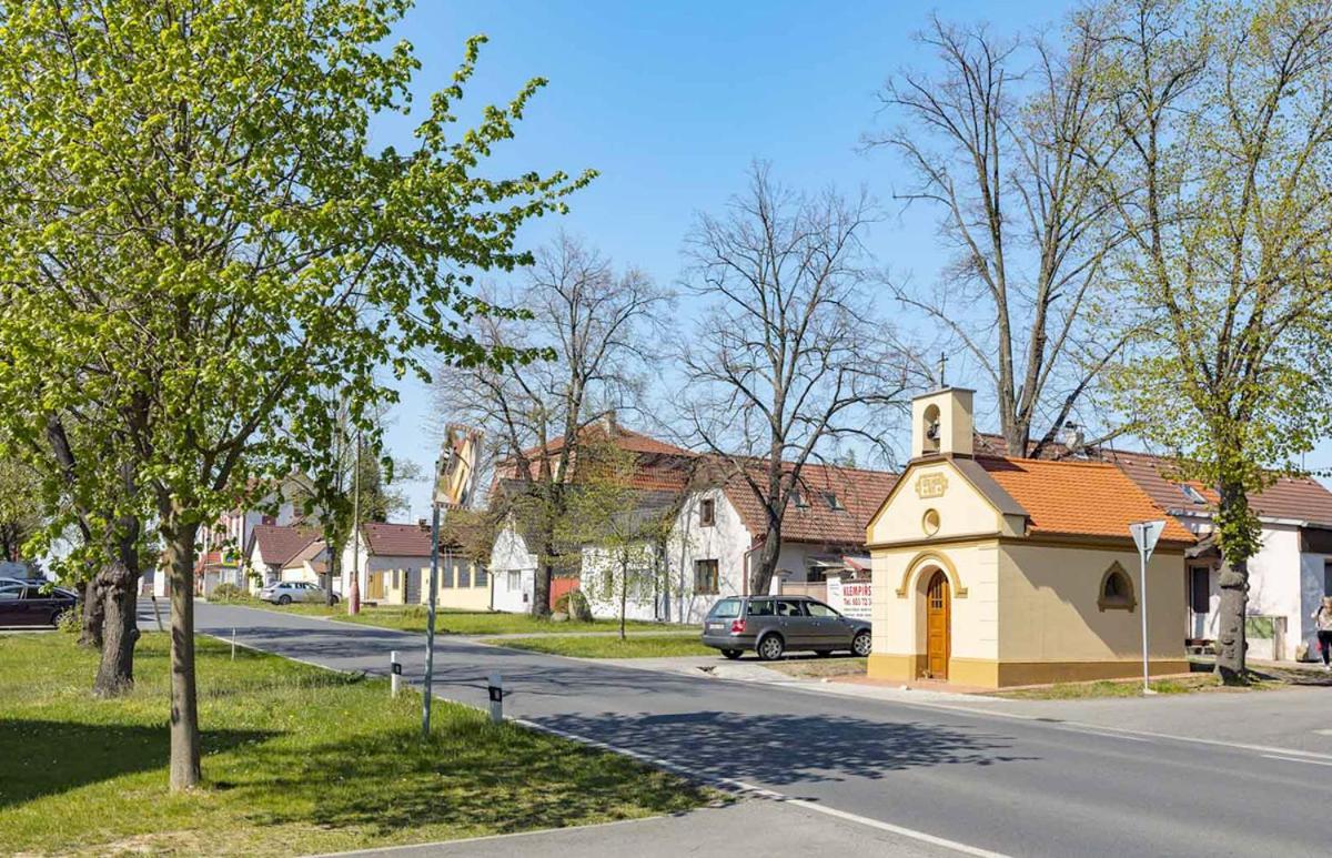 Laskara Garden Apartment By Prague Forest Nové Jirny Extérieur photo