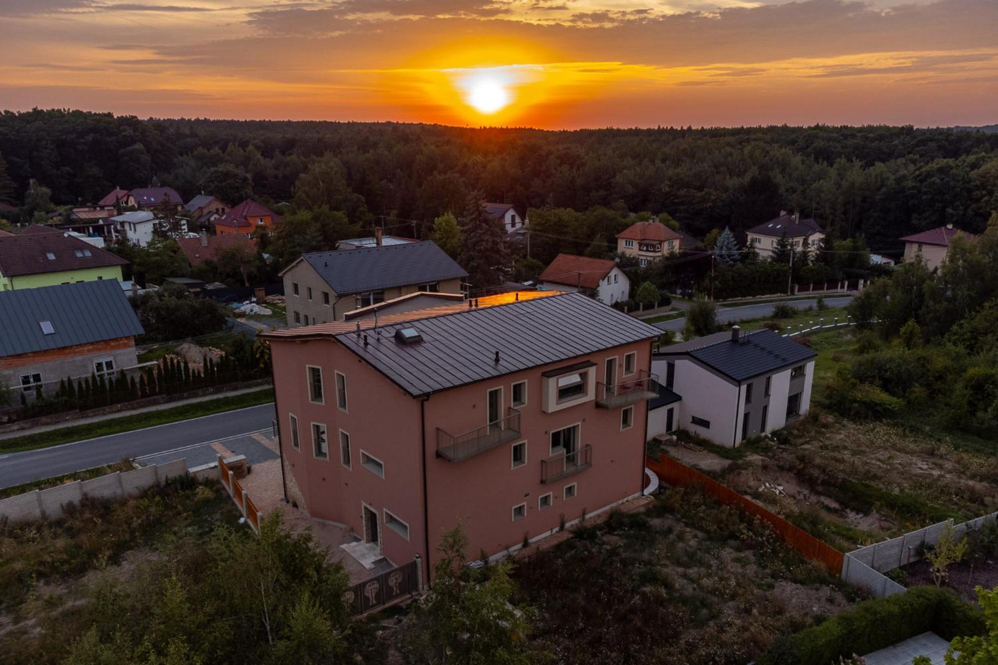 Laskara Garden Apartment By Prague Forest Nové Jirny Extérieur photo